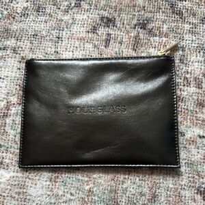 Hourglass Black Leather Toiletry Bag with Sleek Design